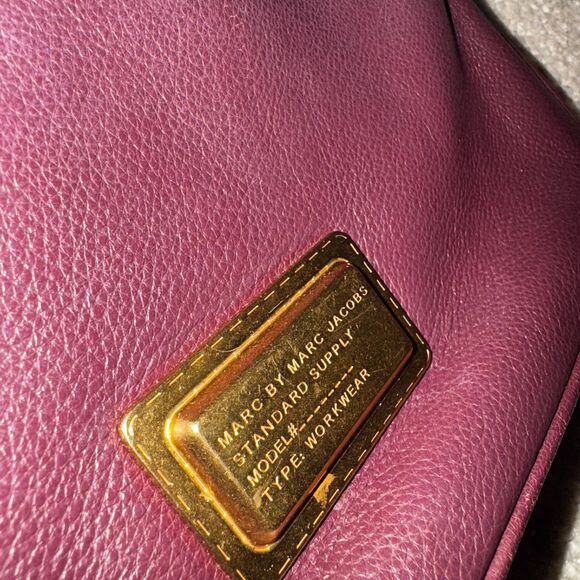 Marc Jacobs 'Take Your Marc - Percy' Crossbody Bag - Burgundy / Wine - Pre-Owned - Picture 10 of 16